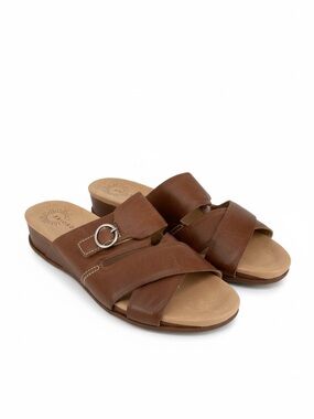 NEW Brioso Ladera Brown Buttery Soft leather crossband wedge sandals Size 11M